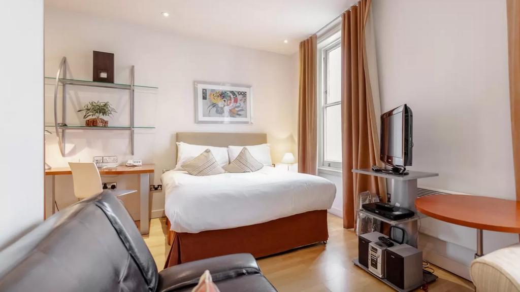 Princes Square Apartments London Room photo